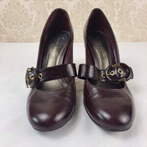 Antonio Melani Size 9M Wine Leather Mary Jane Heels Gold Trimmed Buckle